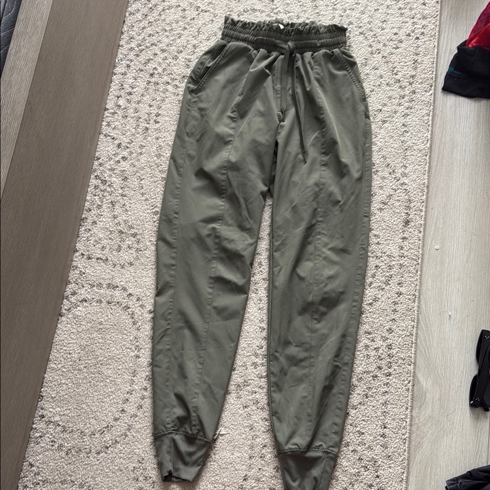 Abercrombie & Fitch jogger travel pants Sz XXS L ,green w/ pockets & drawstring